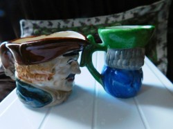 2 toby jugs side